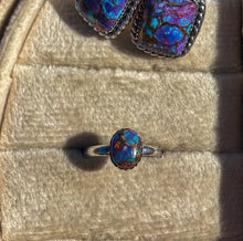 Load image into Gallery viewer, Dainty Purple Mohave Ring - Size 7
