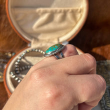 Load image into Gallery viewer, Kingman Turquoise Ring - Size 7
