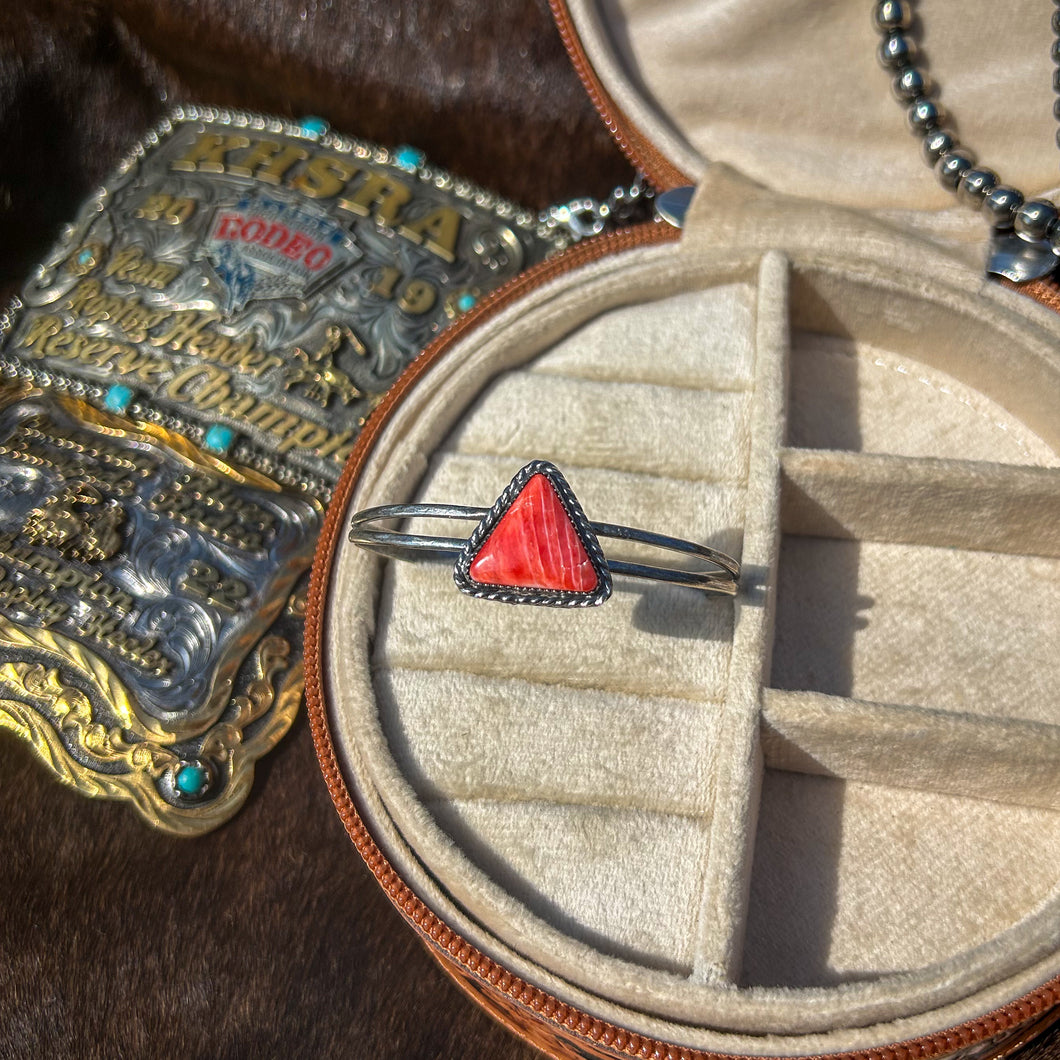 Red Spiny Oyster Cuff