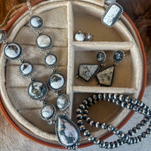 Load image into Gallery viewer, White Buffalo Statement Necklace
