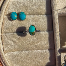 Load image into Gallery viewer, Dainty Turquoise Ring - Size 7
