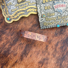 Load image into Gallery viewer, Classic Copper Cuff
