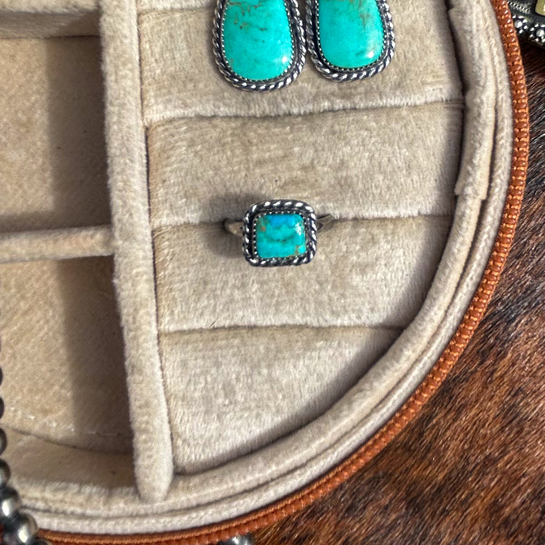 Dainty Turquoise Ring - Size 8