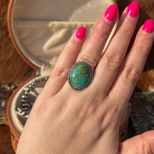 Load image into Gallery viewer, Kingman Turquoise Ring - Size 7
