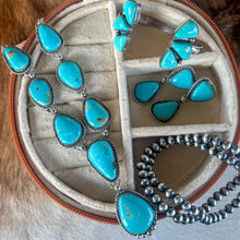 Load image into Gallery viewer, Kingman Turquoise Statement Necklace
