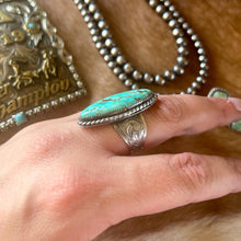 Load image into Gallery viewer, Kingman Turquoise Statement Ring - Size 10.5

