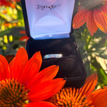 Load image into Gallery viewer, Women&#39;s Custom Wedding Band
